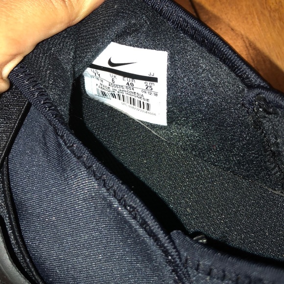 Nike Huarache extreme (GS) Size 7y - Picture 3 of 3